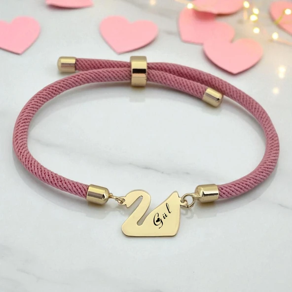 14 Ayar Altın Plakalı İsme Özel Kuğu Kuşu Motifli Pembe Örgü İpli Hediye Bileklik-609 ürün görseli