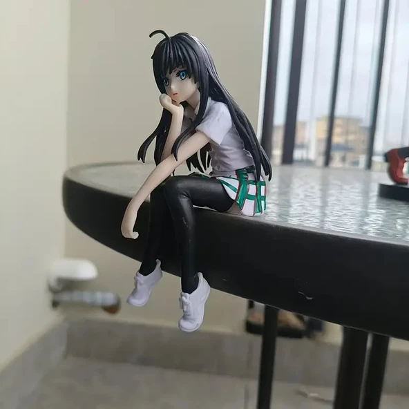 Anime PVC Heykeli - Siyah Saçlı ve Beyaz Kıyafetli Kız - Resim 6