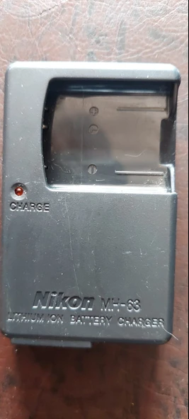 Nikon MH-63 Şarj Cihazı (EN-EL10) 2.EL KULLANILMIŞ ürün görseli