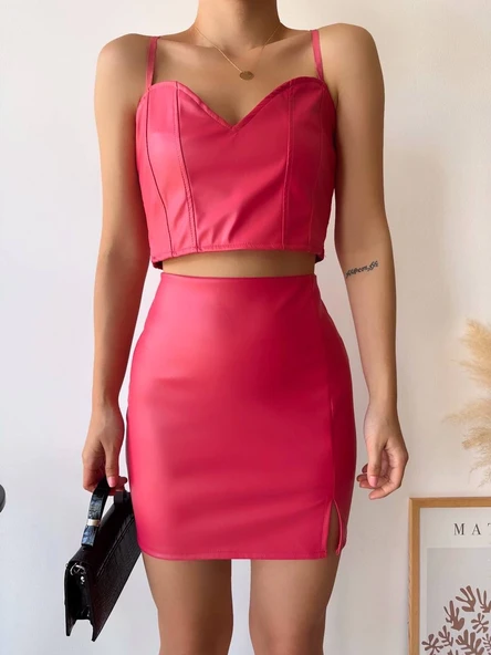 Tek yırtmaçlı arkadan fermuarlı deri etek fuşya s24475 - Resim 4