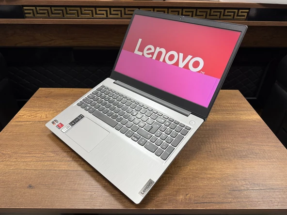 Lenovo Ideapad 3 15IGL05 AMD Ryzen 3 3250U 8GB 256GB SSD 15.6” HD 81W1005UTX (KUSURLU İKİNCİ EL) - 4