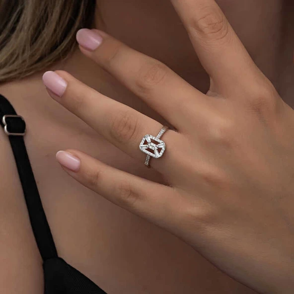 Gümüş Baget Taşlı Kadın Yüzük - Resim 3