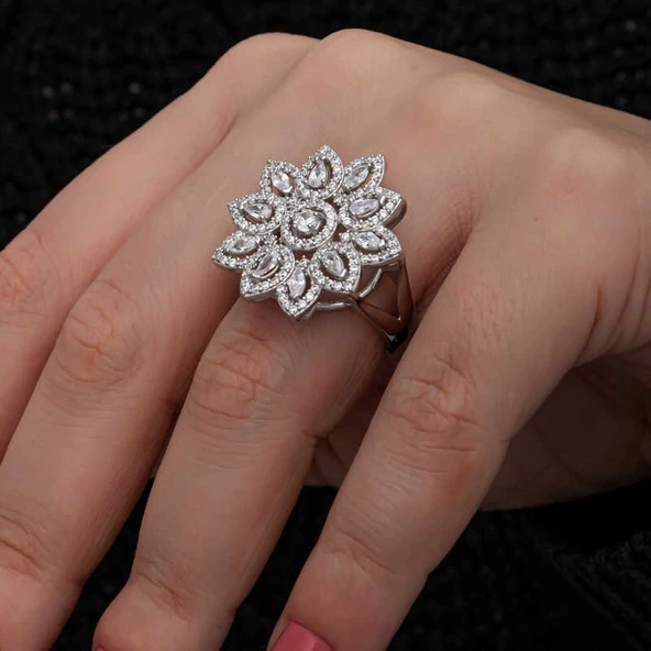 Gümüş Zirkon Taşlı Çiçek Kadın Yüzük - Resim 4