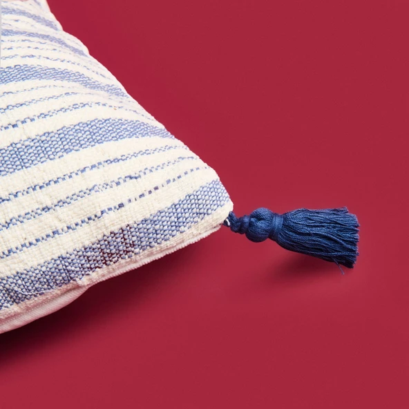 Soft Sun Madness Püsküllü Kırlent - Ekru - 30x50 cm - Resim 2