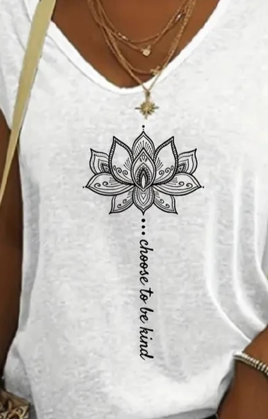 Kadın Kısa Kollu V Yaka önü Desenli Salaş Viskon Bluz - Resim 2