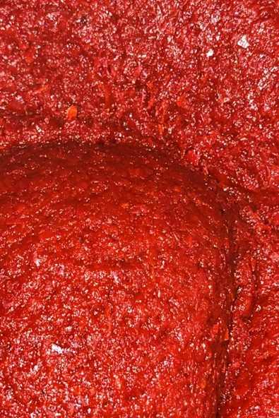 Ev Yapımı Gaziantep Acı Biber Salçası – %100 Doğal, Güneşte Kurutulmuş El Yapımı Salça, 1 Kg (Beğeni Garantili) - Resim 4