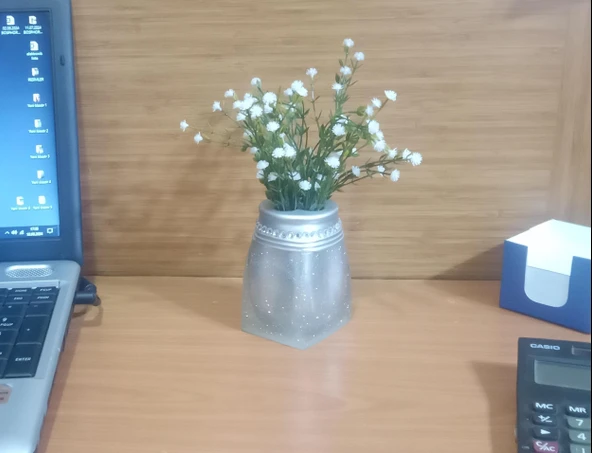 2 ADET VAZO DAHİL,VAZODA ÇİÇEK,BEYAZ YAPAY ÇİÇEK,VAZO DEKORATİF KRİSTAL TAŞLI GÜMÜŞ POLİRESİN 7X7X15CM - 3