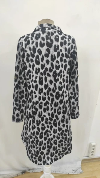 Kadın Uzun Kollu Yakalı önden Düğmeli Leopar Desenli Modal Midi Elbise - Resim 7