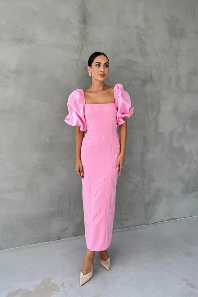 Pembe İşlemeli Kolu Garnili Elbise - Resim 2