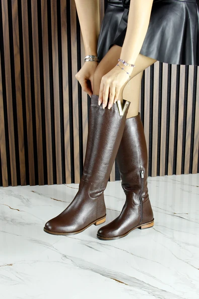 Erkan Saçmacı Kahverengi Hakiki Dana Derisi Metal Aksesuarlı Fermuarlı Yuvarlak Burun Kalın Topuklu Çizme - 3