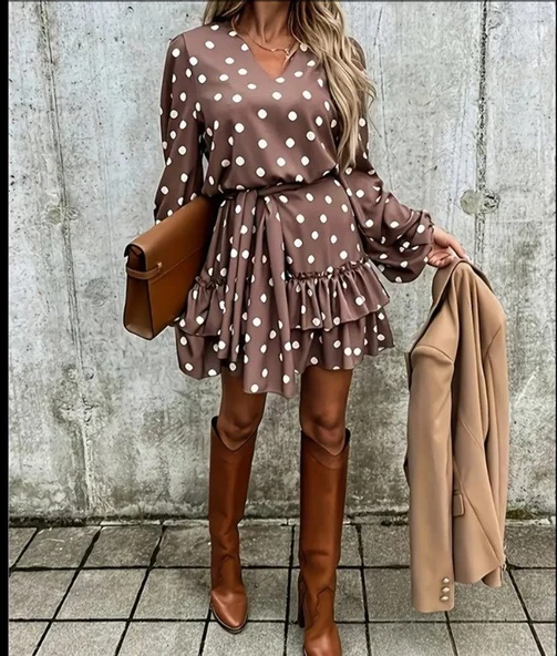 Kadın Uzun Kollu V Yakalı Belden Kuşaklı Puantiyeli Mini Modal Elbise - Resim 4