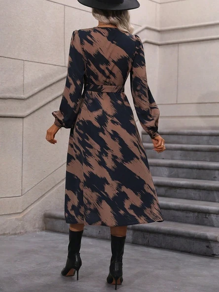 Kadın Uzun Kollu Kruvaze Yakalı Yandan Bağlamalı Desenli Mini Modal Elbise - Resim 4