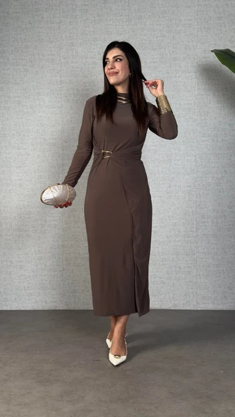 Kadın Balıkçı Yaka Toka Detay Sandy Kumaş Midi Boy Elbise - Resim 2