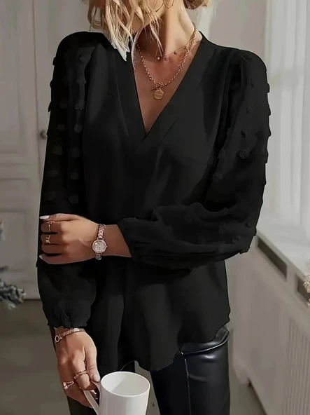 Kadın Uzun Kollu V Yakalı Kolları Popon Detaylı Sandy Bluz ürün görseli