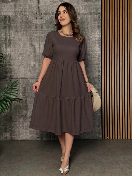 Kadın Kısa Kollu Yakası Açık Katlı Bürümcük Balon Elbise ürün görseli