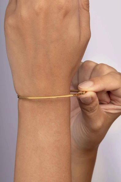 Gümüş Pazarım Altın Kaplama Çizgili 925 Ayar Gümüş Kadın Ajda Bilezik - Resim 2