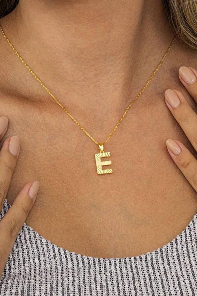 Gümüş Pazarım Altın Kaplama E Harfi Kadın 925 Ayar Gümüş Kolye - 3