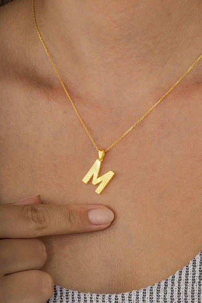 Gümüş Pazarım Altın Kaplama M Harfi Kadın 925 Ayar Gümüş Kolye ürün görseli 1
