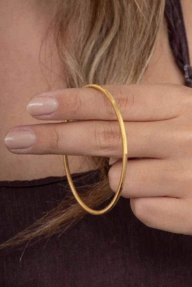 Gümüş Pazarım Altın Kaplama Çizgili 925 Ayar Gümüş Kadın Ajda Bilezik - Resim 3