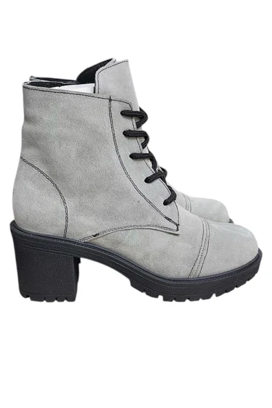Gri Hakiki Süet  Bağcık Detay  Yandan Fermuarlı Kalın Topuk Bot ürün görseli 1