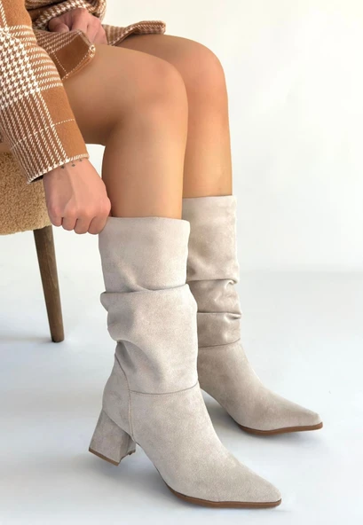 Titen Bej Süet Körüklü Topuklu Çizme ürün görseli