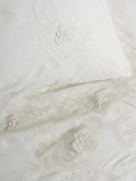 3D Nakışlı Çift Kişilik Saten Nev Takımı Chic Ekru - Resim 3