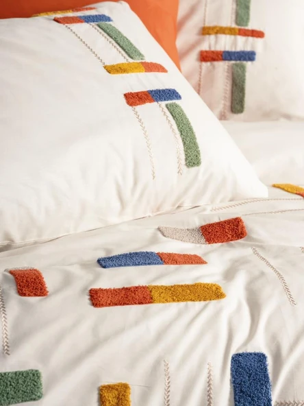 Puff Nakışlı Ranforce Çift Kişilik Nev Takımı Katy Tarçın - Resim 2