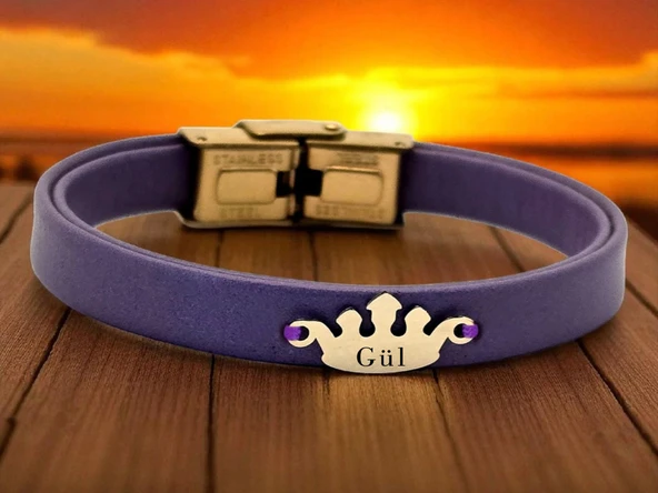 14 Ayar Altın Plakalı İsme Özel Taç Figürlü Koyu Mor Derili Hediye Bileklik-636 ürün görseli