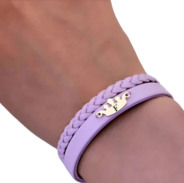 14 Ayar Altın Plakalı Harfe Özel Açık Mor Derili Taç Motifli Hediye Bileklik-637 - Resim 3