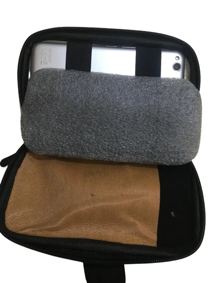 Siyah Su Geçirmez Kol Bağlantılı Lastikli Ayarlı Telefon Tutucu - Resim 3