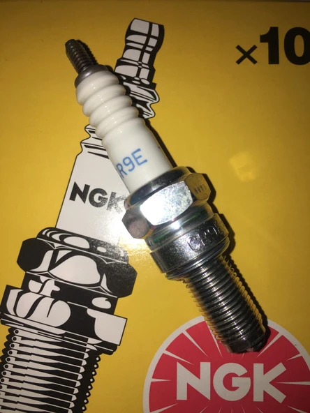 Buji 6263 CR9E Honda Yamaha Suzuki Kawasaki NGK ürün görseli 1