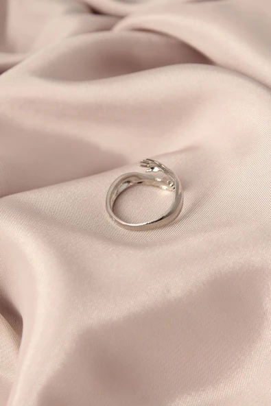 pilelistore Ayarlamalı Gümüş Renk Metal Sarılan Eller Model Kadın Yüzük - TJ-BYK2135 - 2