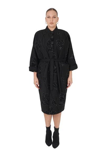 Kadın Büyük Beden Siyah Kuşaklı Şık Kaban