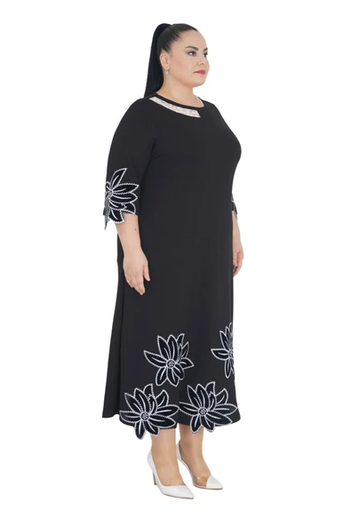Kadın Büyük Beden Yarım Kollu Siyah Şık Çiçek Nakışlı Uzun Elbise - Resim 2