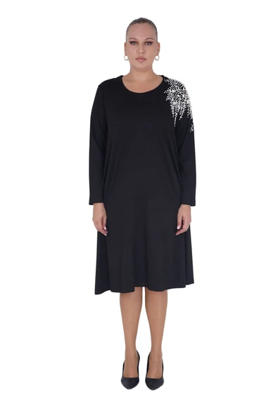 Kadın Büyük Beden Siyah İnci Detay Midi Boy Uzun Kollu Elbise ürün görseli