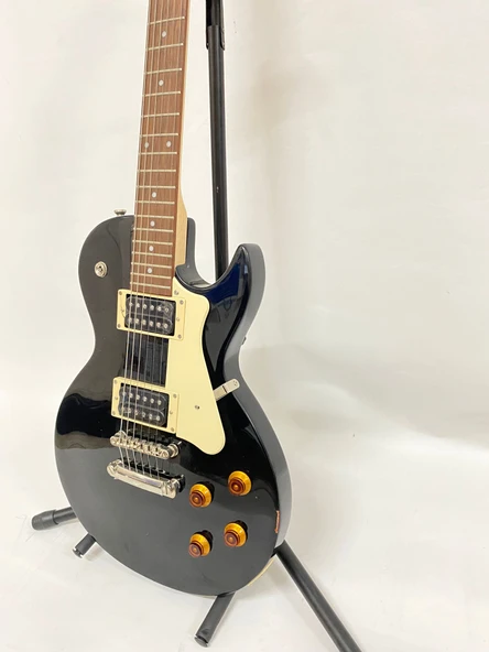 Cort CR100 BK - Black Elektro Gitar-OUTLET Ton Düğmelerinin Altında Minör Kozmetik Kusurlu (SIFIR ÜRÜN Ton ve Sap Dengesi Sorunsuz) - 2