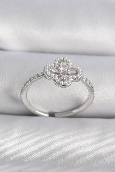 pilelistore Pirinç Gümüş Renk Zirkon Taşlı Yonca Model İnci Detay Kadın Yüzük - TJ-BYK3493