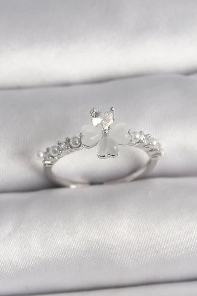 pilelistore Pirinç Gümüş Renk Zirkon Taşlı Yonca Model İnci Detay Ayarlanabilir Yüzük - TJ-BYK3552