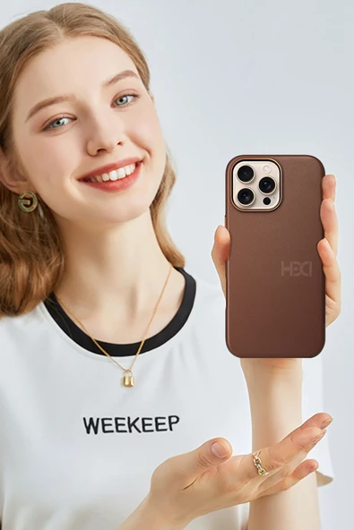 Apple iPhone 16 HBC-242 Dividing Magsafe Kapak - Kahverengi - Resim 7