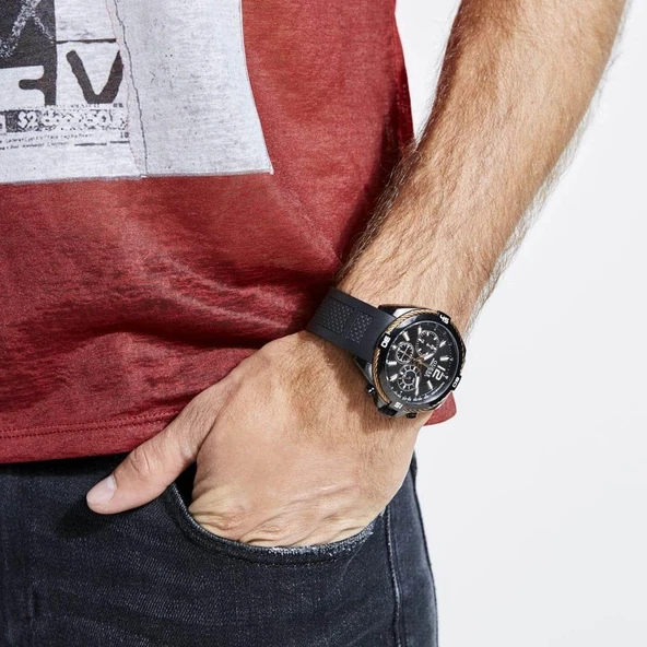 Guess GUW1168G3 Erkek Kol Saati - Resim 4