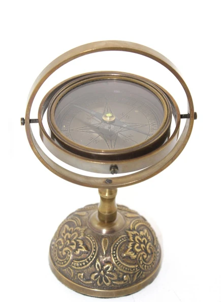 Pirinç Masa Üstü Pusula Model 3 ürün görseli