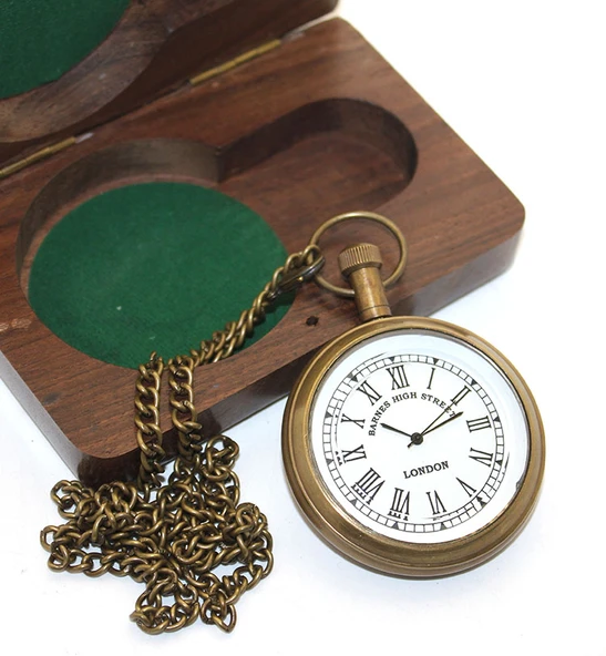 Ahşap Kutulu Pirinç Köstekli Saat Model 4 ürün görseli