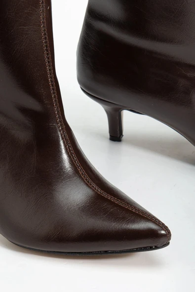 SYT-2025 Kahve Kırışık Rugan Günlük Kadın Çizme - Resim 5