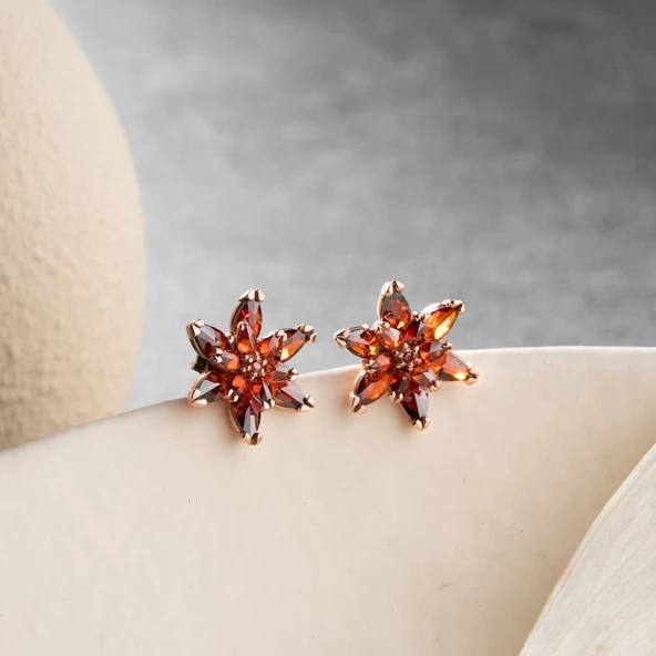 925 Ayar Gümüş Kırmızı Taşlı Lotus Çiçeği Küpe - Resim 5