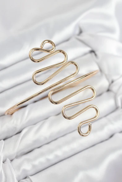 pilelistore Pirinç Kıvrımlı Model Gold Renk Kadın Pazu Bileklik - TJ-BB7795