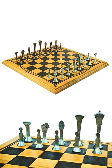 MC46 Büyük Boy Metal Satranç Takımı 37x37cm Doğal Ahşap Kayın Tahta – El Yapımı Antik Metal Taşlar - 2