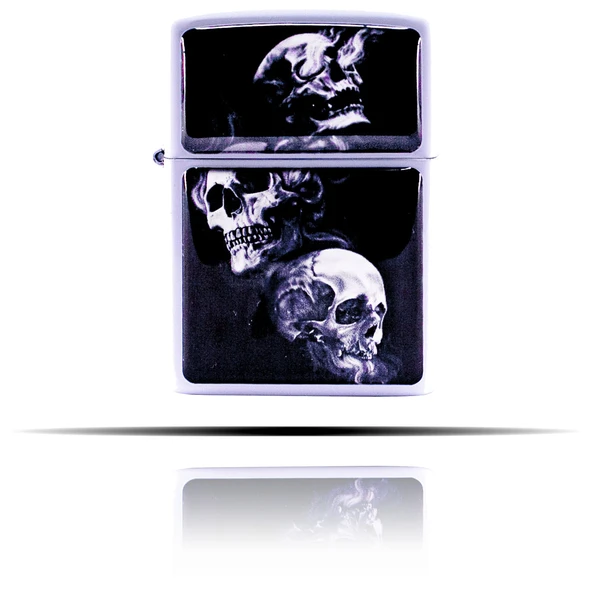 Kafatası Desenli Siyah Beyaz  Benzinli Çakmak ürün görseli