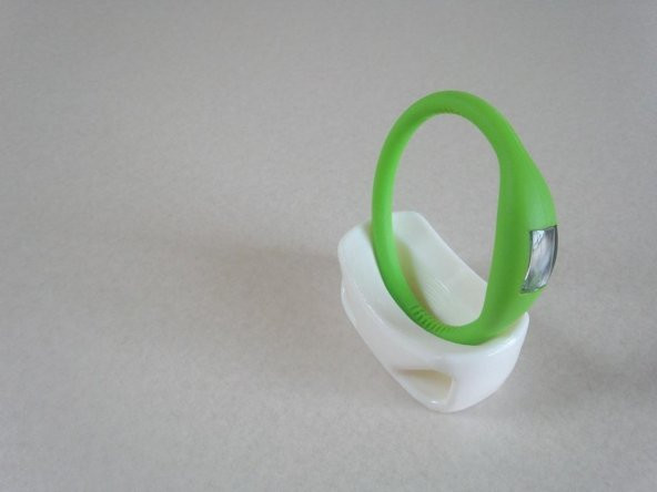Saat Standı -Corobo - Plastik Aparat - 2
