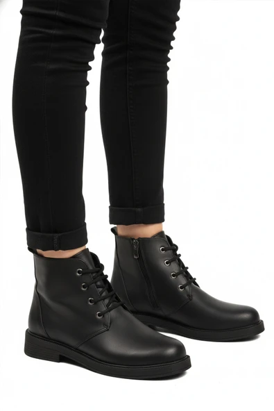 Ayakmod Siyah Bağcıklı Fermuarlı Kaymaz Kadın Bot 284098 Z