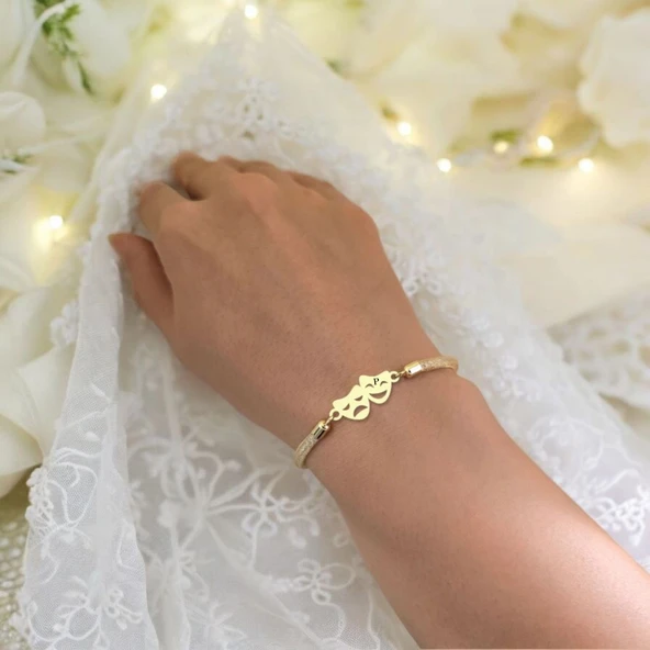 14 Ayar Altın Plakalı Harfe Özel Gülüş ve Hüzün Maskeli Hasır Kordonlu Hediye Bileklik-681 - Resim 2